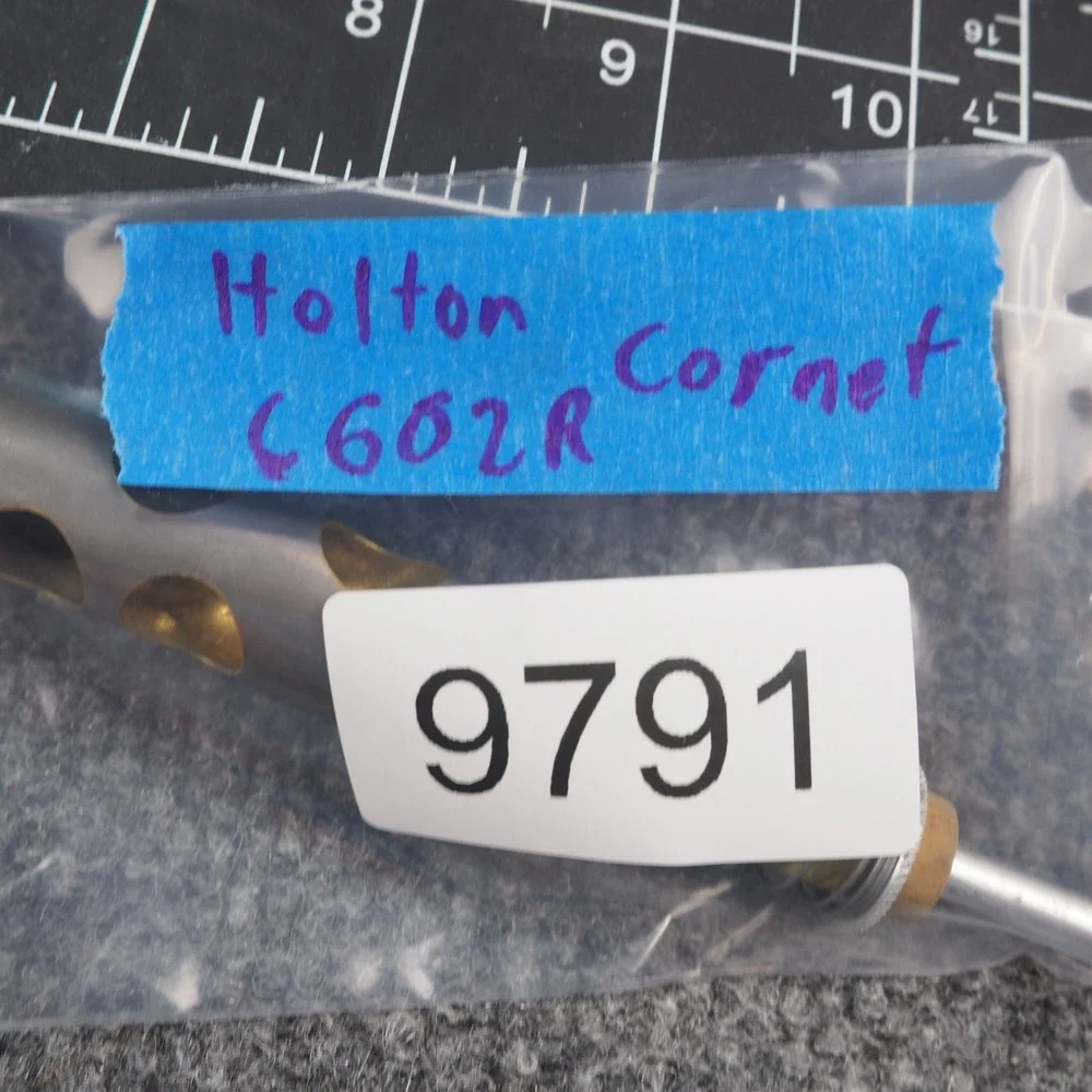 Holton C602R Cornet 1st Valve Piston Replacement‎